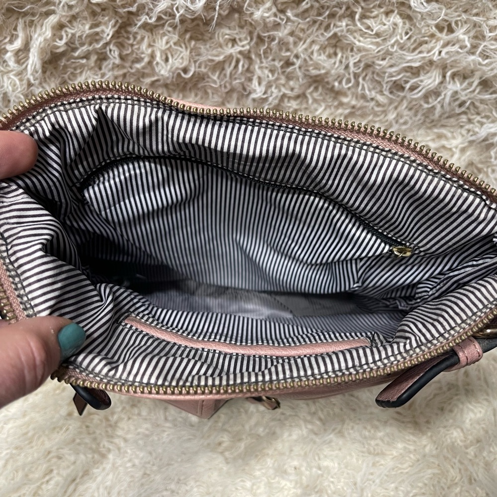 Women’s Blush Pink Crossbody Bag - Picture 3 of 3